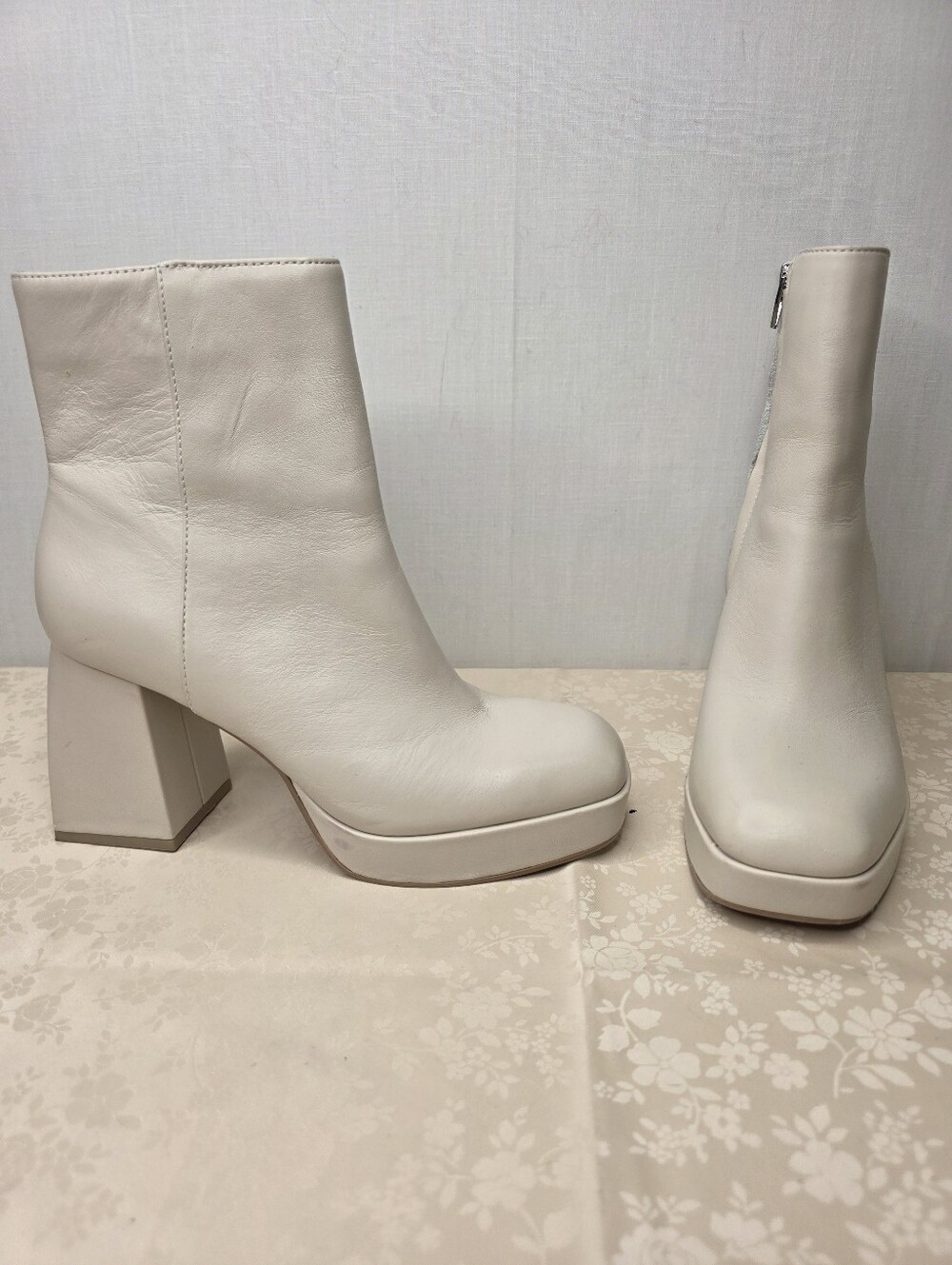 Dolce Vita Ivory Leather Platform Ankle Boots Square Toe Block Heel Size 7.5